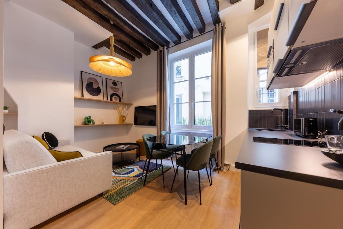 Apartment Parisian Luxury Living Rue Dauphine Saint-germain-des-pres
